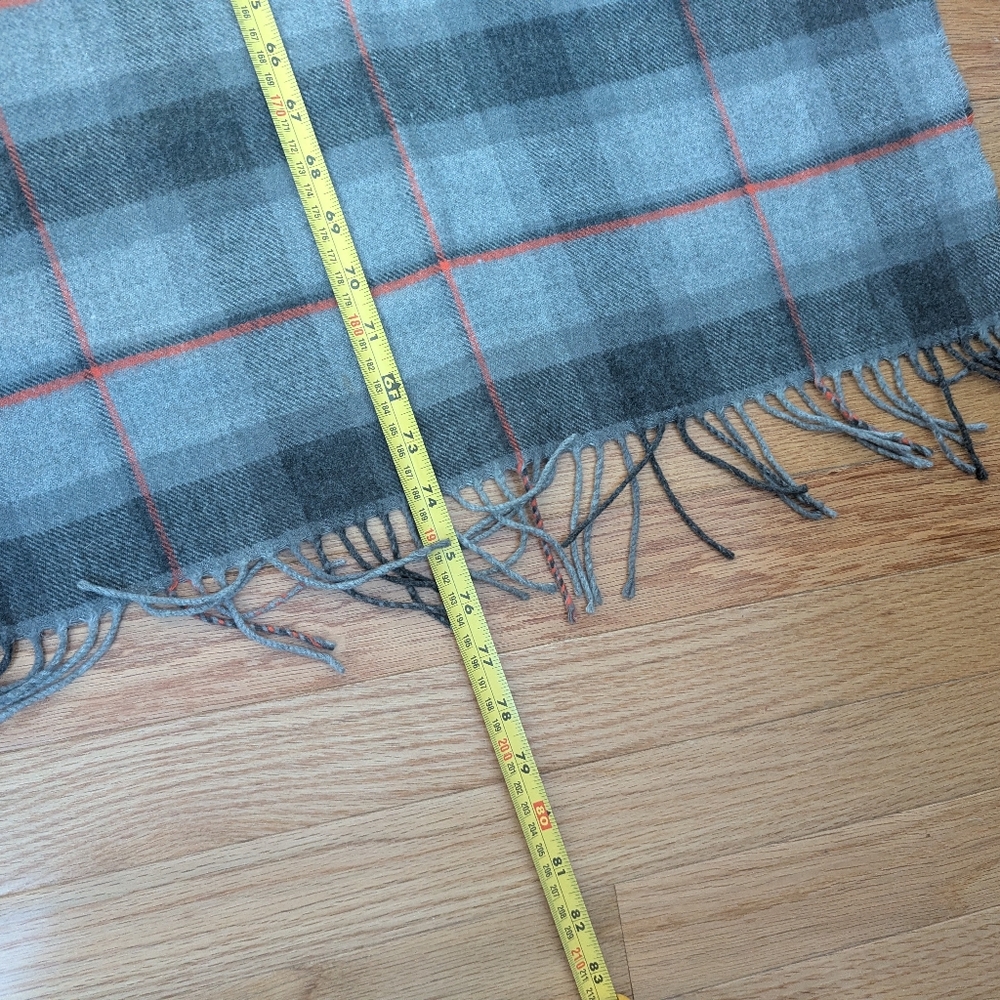 Gap Men's Winter Scarf Gray Plaid 23x74 - Picture 7 of 8